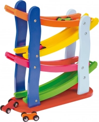 Mala drvena trkaća staza s 4 autića