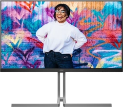 32" Nano IPS 4K monitor s USB‑C, KVM‑om i pivotom
