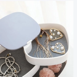 Višeslojna kutija za nakit bijela