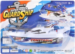 Plutajući plastični brodić na baterije