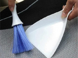 Mini metlica s lopaticom za stol, tipkovnicu i auto