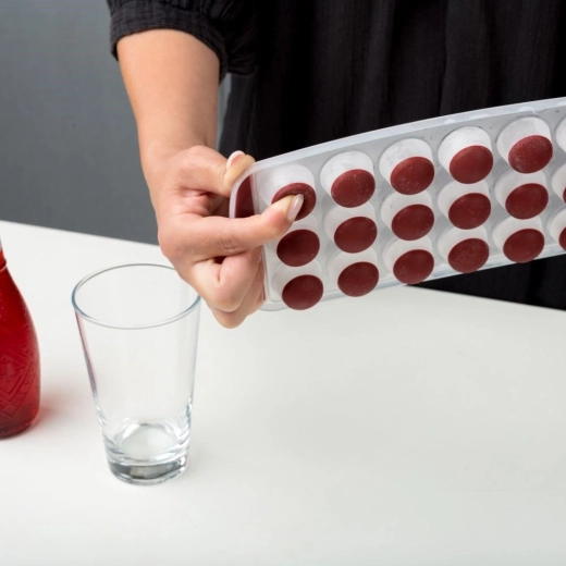 Lako vađenje zahvaljujući elastičnom dnu