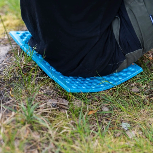 Izolira od hladnoće i vlage