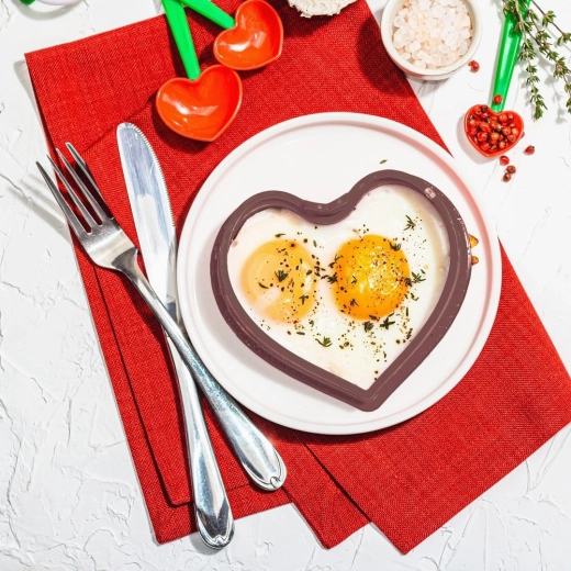 Savršeno oblikovana jaja i palačinke