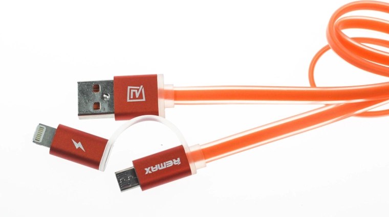 Dva konektora u jednom: Lightning i micro‑USB
