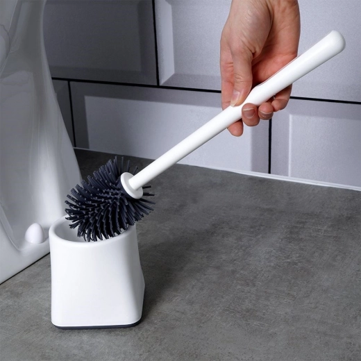 Ergonomska drška za udobno čišćenje