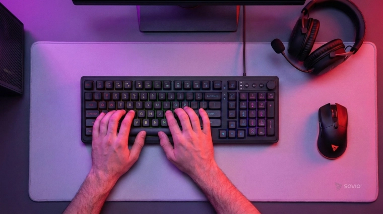 Tihi membranski prekidači i izdržljive ABS tipke