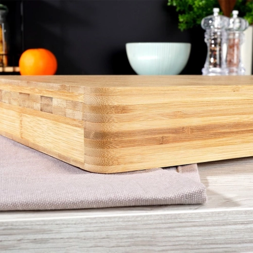 Masivna i stabilna radna površina