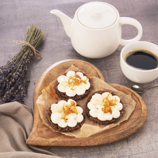 Idealan za poslastice, deserte i posluživanje na zabavama