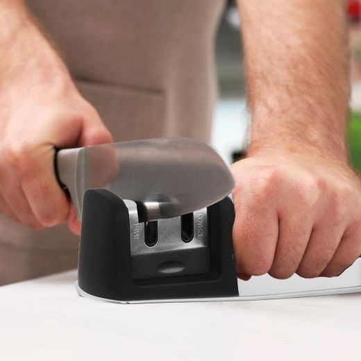 Siguran i stabilan rad na kuhinjskoj radnoj plohi