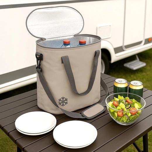 Veliki kapacitet 30 l za cjelodnevne zalihe