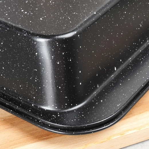 Neljepljiva granitna površina