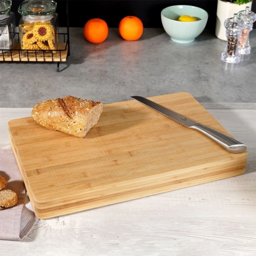 Svestrana za rezanje i posluživanje