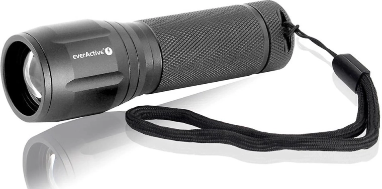 Ručna LED svjetiljka everActive FL-300+ 350 lm s funkcijom zuma