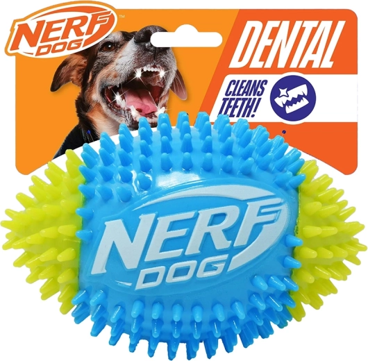 Nerf Dog piskajući nogometni balon sa čepićima 15 cm