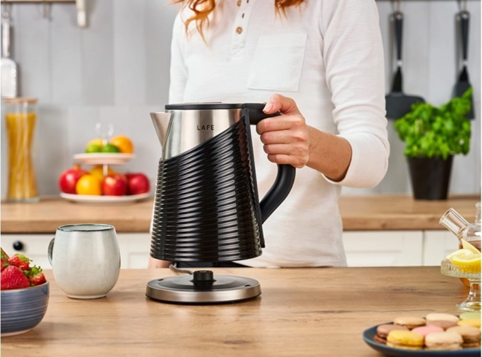 Udobno točenje i 360° rotirajuća baza