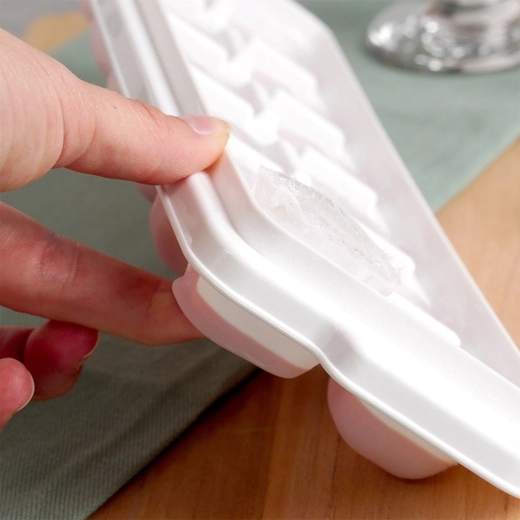 Lako vađenje zahvaljujući elastičnom dnu