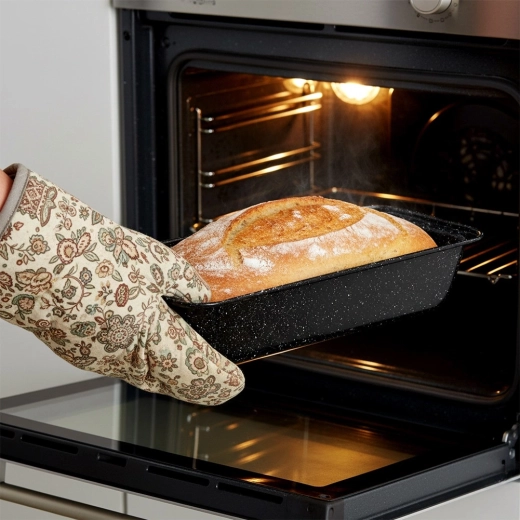 Ujednačeno pečenje do 230 °C