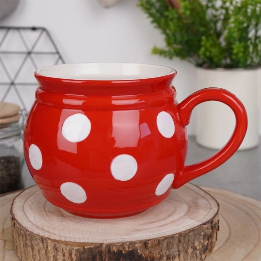 Udobno držanje zahvaljujući obliku i velikoj dršci