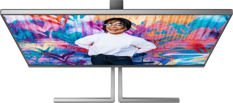 USB‑C s napajanjem i integrirani KVM