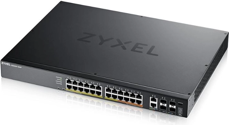 Pristupni L3 switch 24× PoE, 10GbE RJ‑45 i 4× 10GbE SFP+