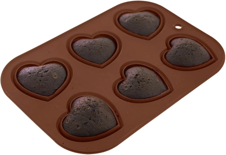 6 kalupića u obliku srca odjednom