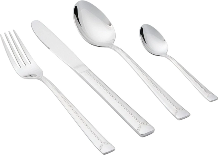 Kompletan set od 24 komada za 6 osoba