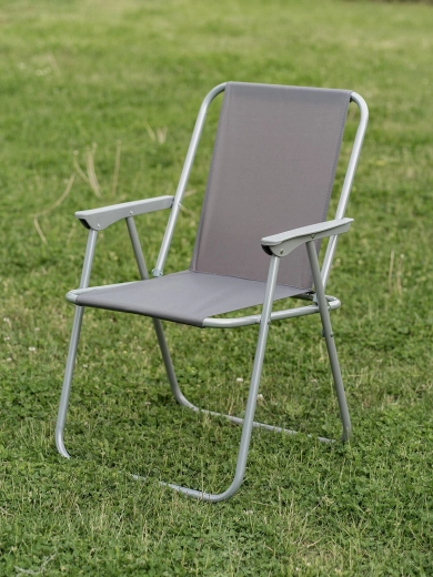 Udobno sjedenje s naslonima za ruke