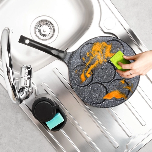 Neljepljiva granitna površina