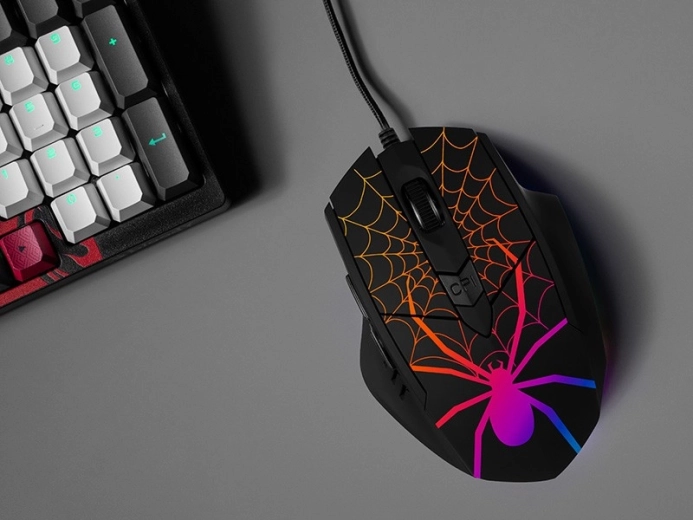RGB osvjetljenje i izdržljiva izrada