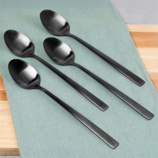 Moderna mat crna izvedba