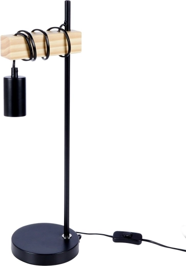 Industrijski dizajn s drvenim elementom