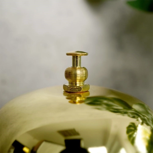 Izdržljiva metalna konstrukcija bez opruga