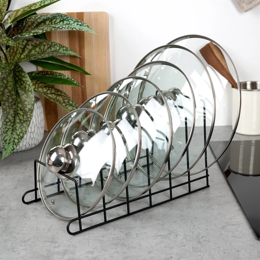 Izdržljiva metalna konstrukcija u crnoj boji