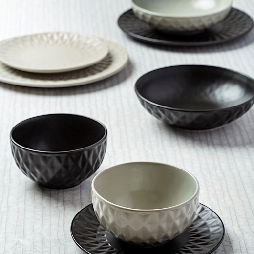 Usklađen s drugim komadima iz kolekcije