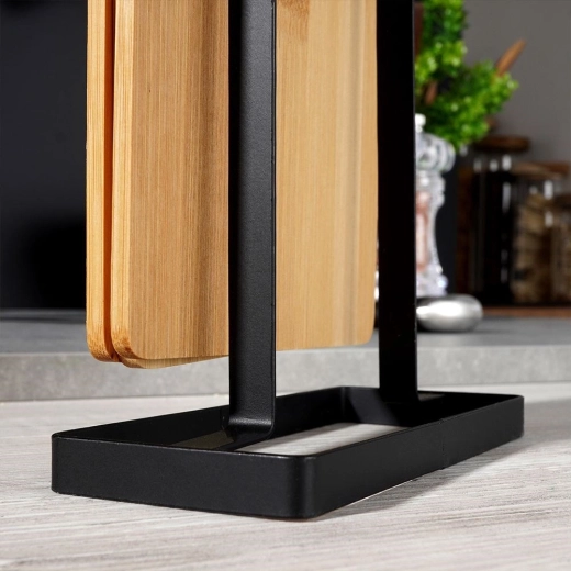 Stabilan i prostorno učinkovit stalak