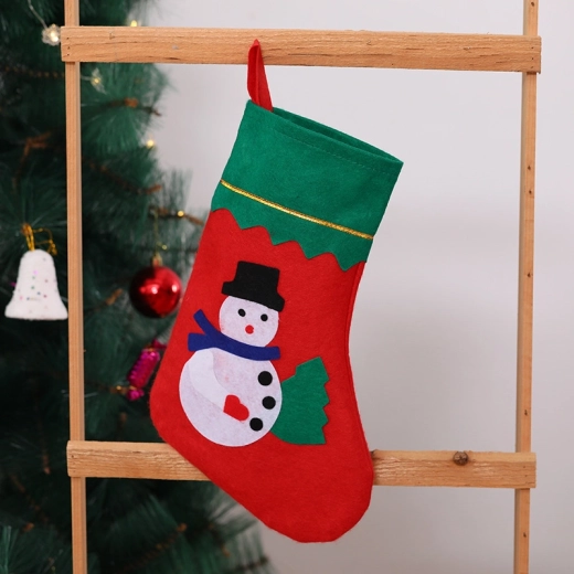 Ugodan filc i lako vješanje