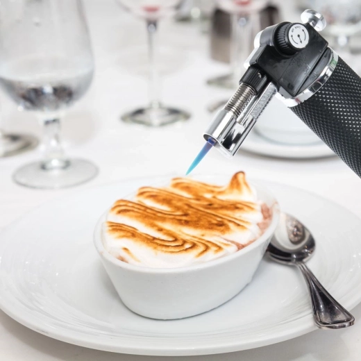 Savršen crème brûlée i deserti u trenu