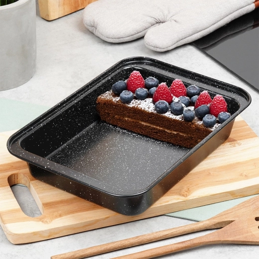 Ujednačeno pečenje i visoki rubovi