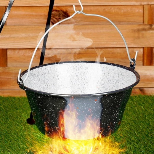 Idealno iznad vatre i na tronošcu