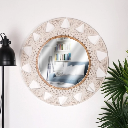 Optički prosvjetljuje i povećava prostor