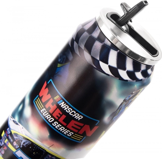 Udobno pijenje zahvaljujući preklopnom usniku i slamci