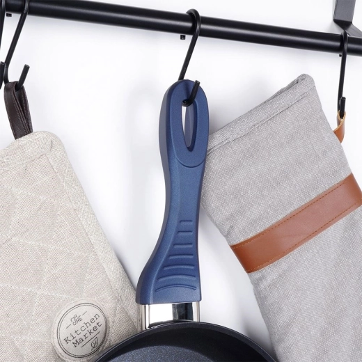 Ergonomska ručka s otvorom za vješanje