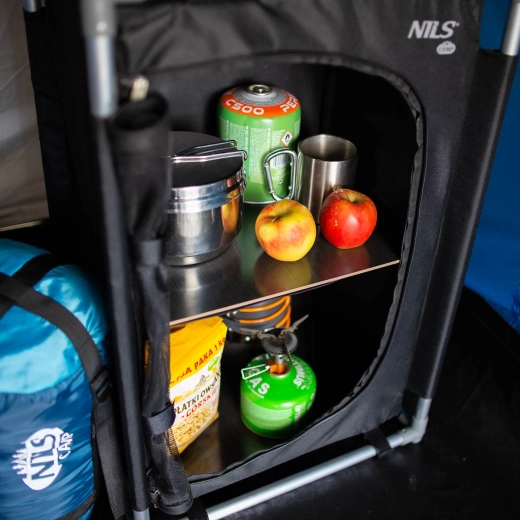 Ventilirana prednja ploča i 2 police