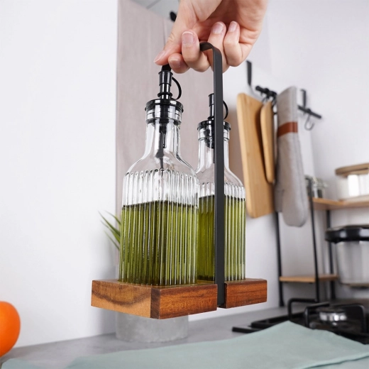 Stabilan drveni stalak s metalnom ručkom