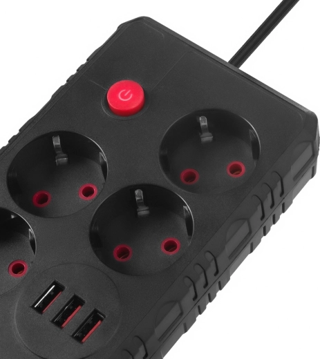 Integrirana 3× USB za brzo punjenje