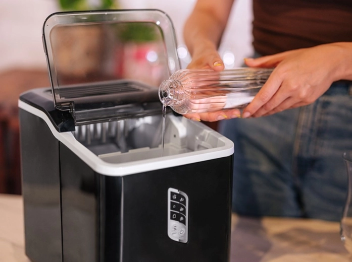 Veliki spremnik za vodu od 1,5 l