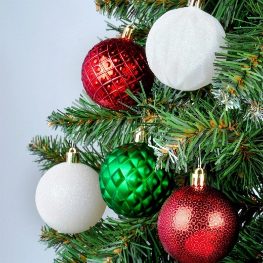 Kompletan set 35 kom s vješalicama