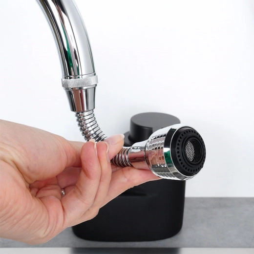 Fleksibilni guščji vrat za precizno usmjeravanje vode