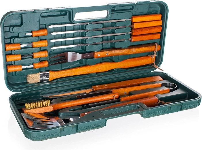 Alati od nehrđajućeg čelika s drvenim ručkama